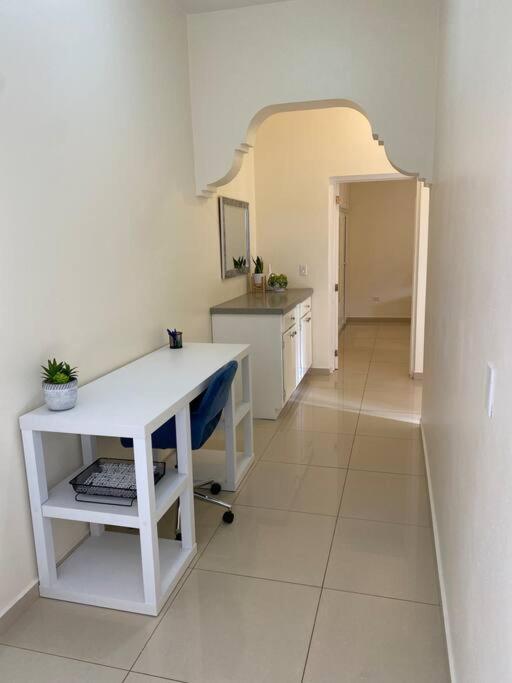 Lovely 2 Bedroom Apartment In Quiet Neighborhood! Philipsburg  Bagian luar foto