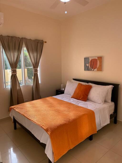 Lovely 2 Bedroom Apartment In Quiet Neighborhood! Philipsburg  Bagian luar foto